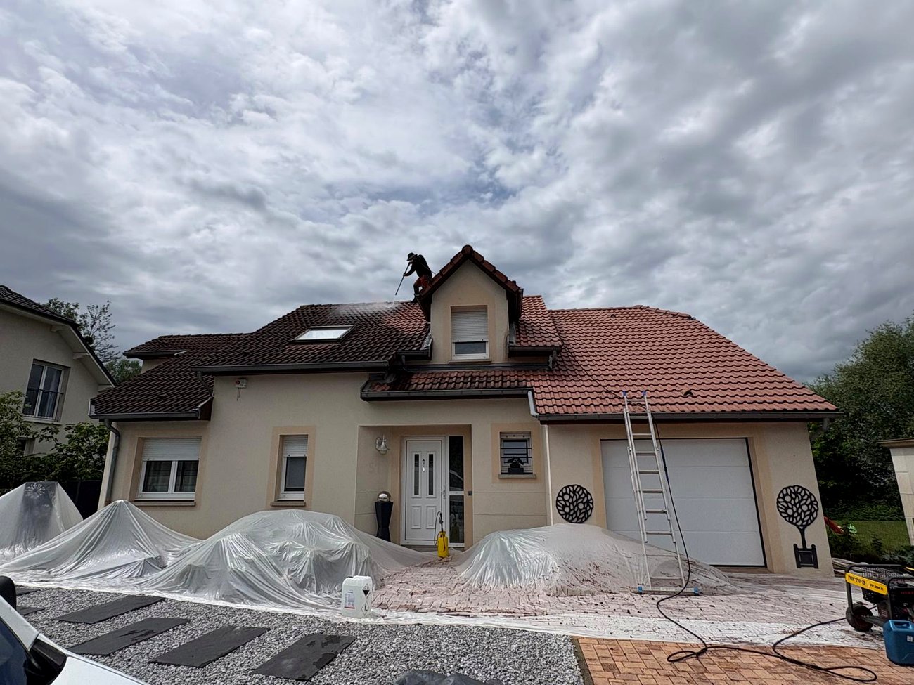 Pablo Calmel sur un chantier de toiture